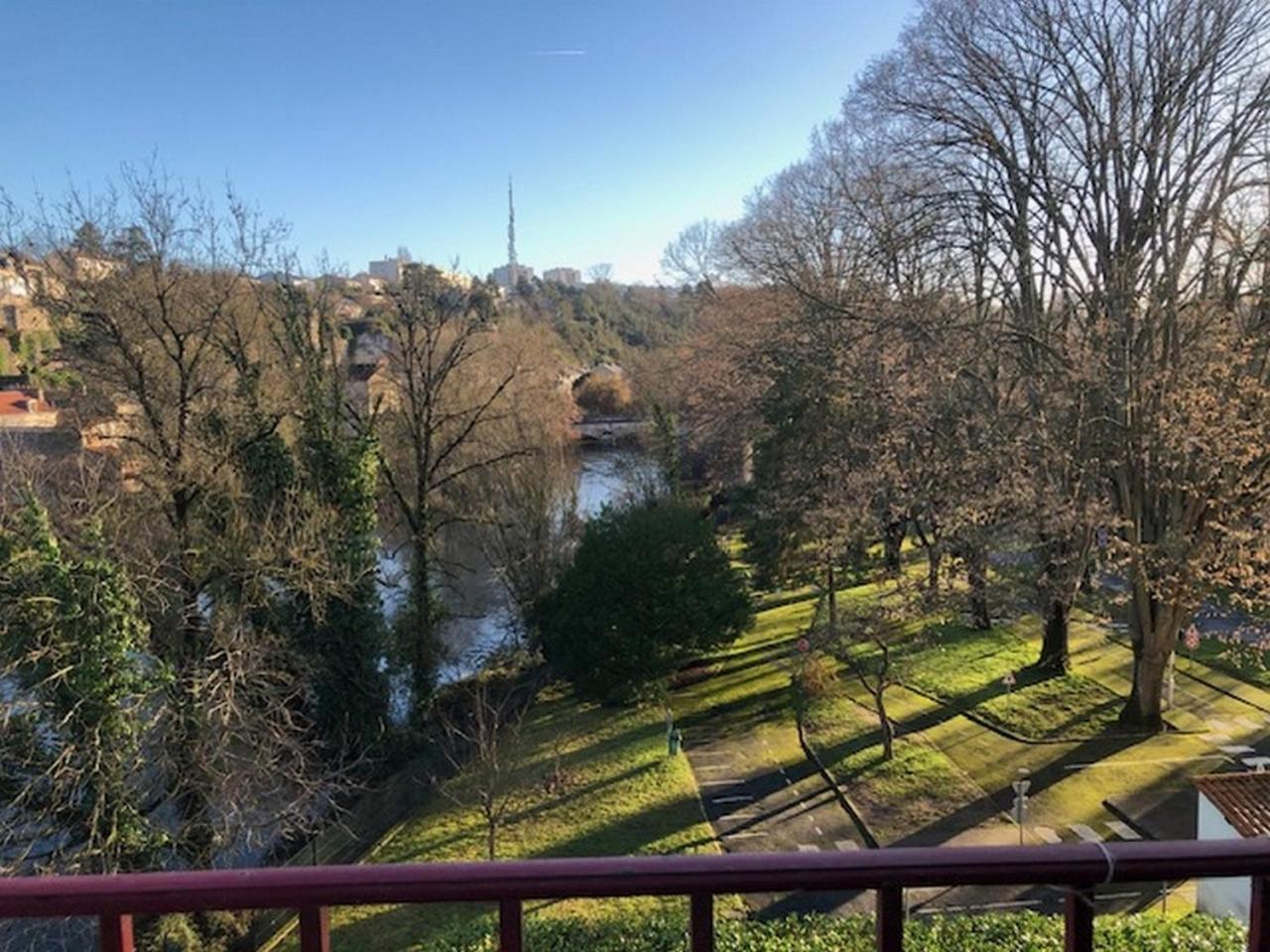 Ferienwohnung Chez Jean-Claude, Vue Panoramique Au Reveil Poitiers Exterior foto
