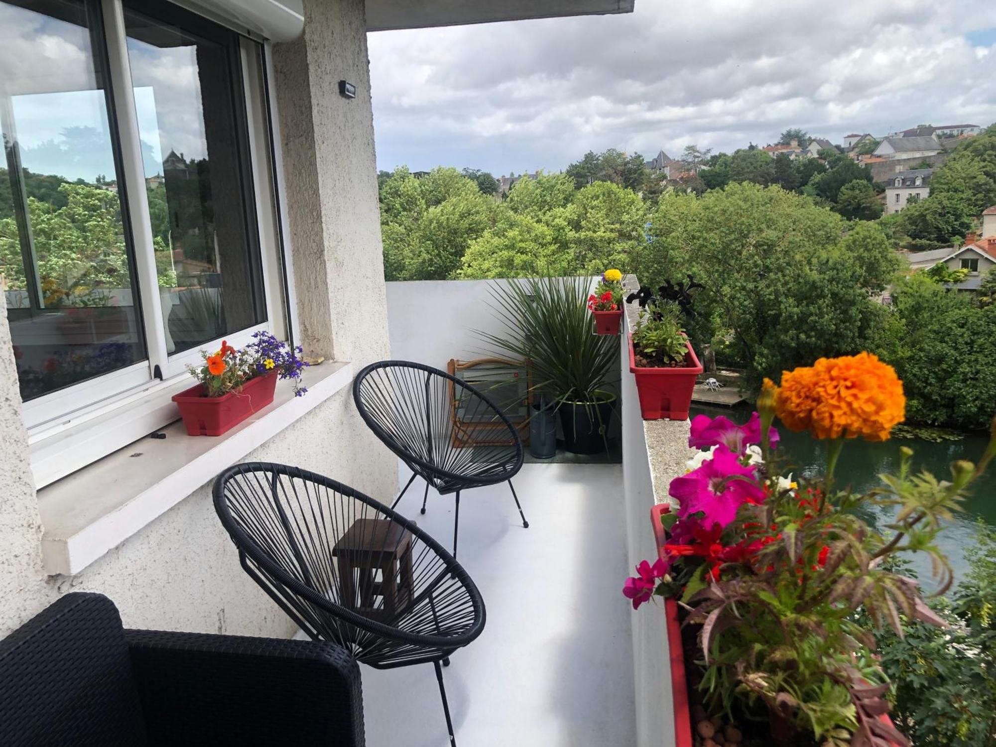 Ferienwohnung Chez Jean-Claude, Vue Panoramique Au Reveil Poitiers Exterior foto